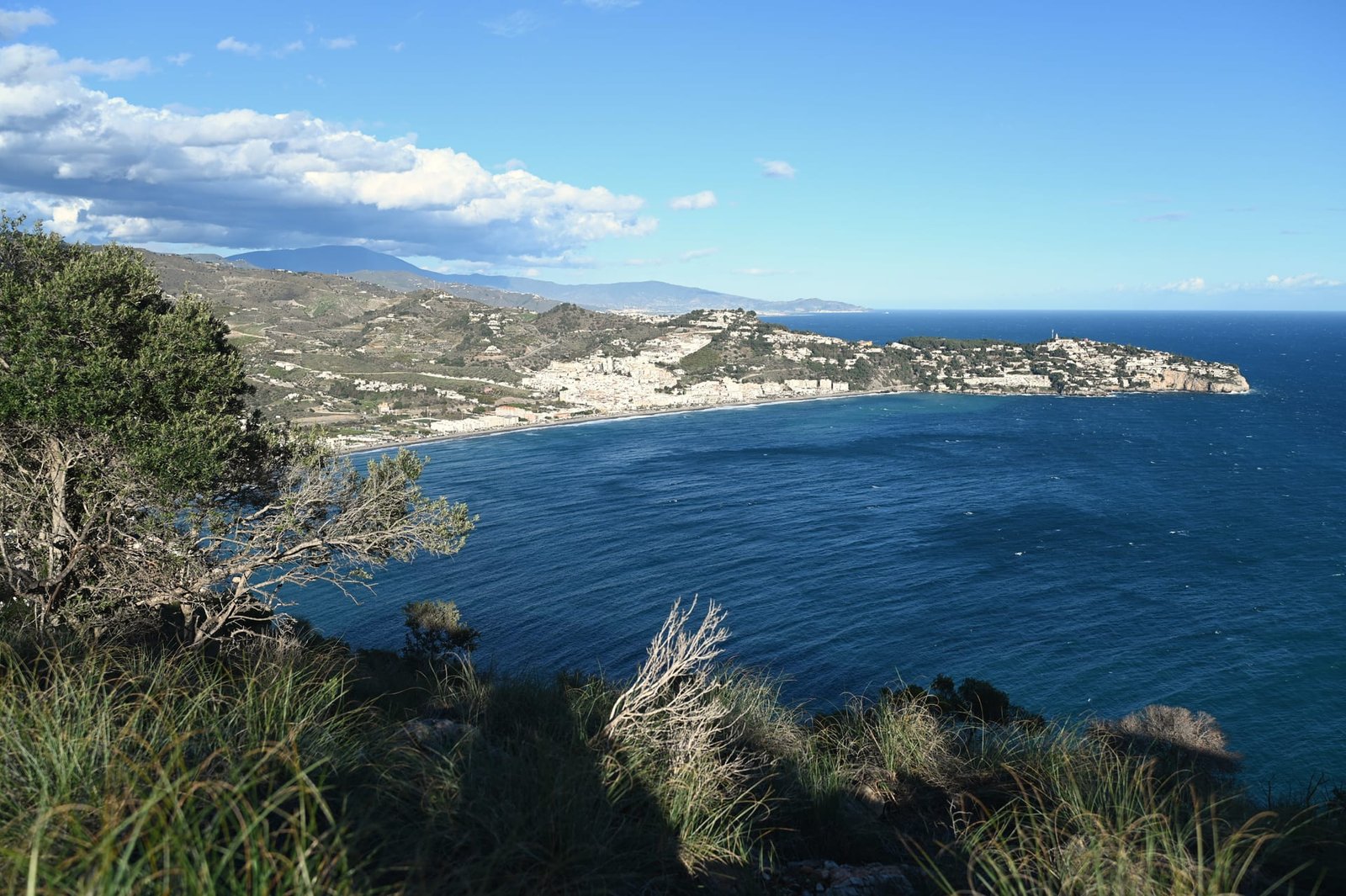 Almuñécar y su bahía vistas desde Cerro Gordo
