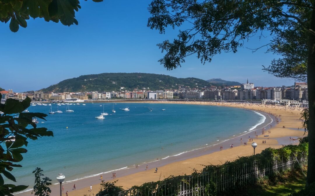 Bahía y playa de La Concha en San Sebastián