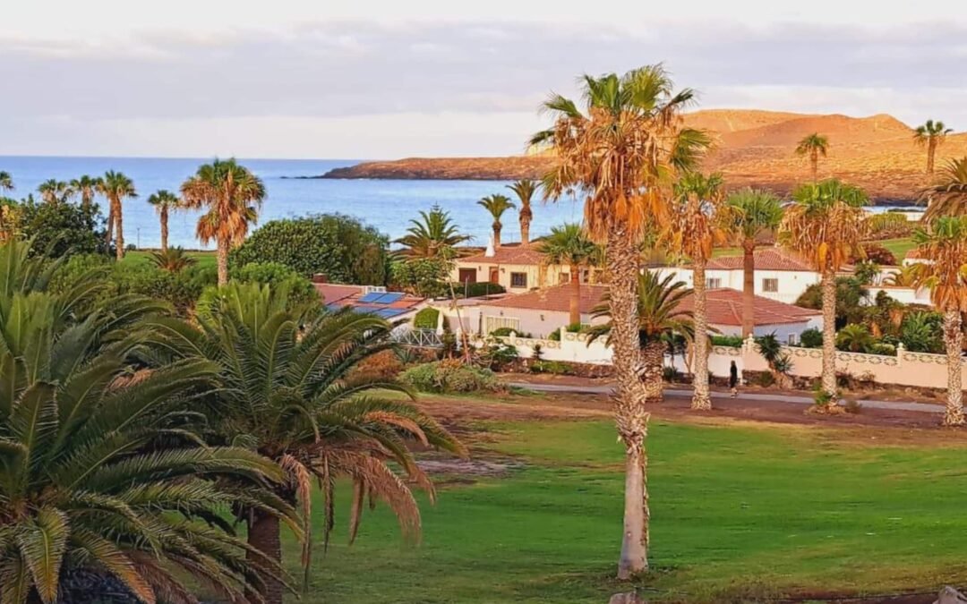 Vistas al mar desde un dúplex turístico en el sur de Tenerife gestionado por Opal Properties